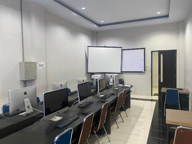Ruang Komputer Laboratorium