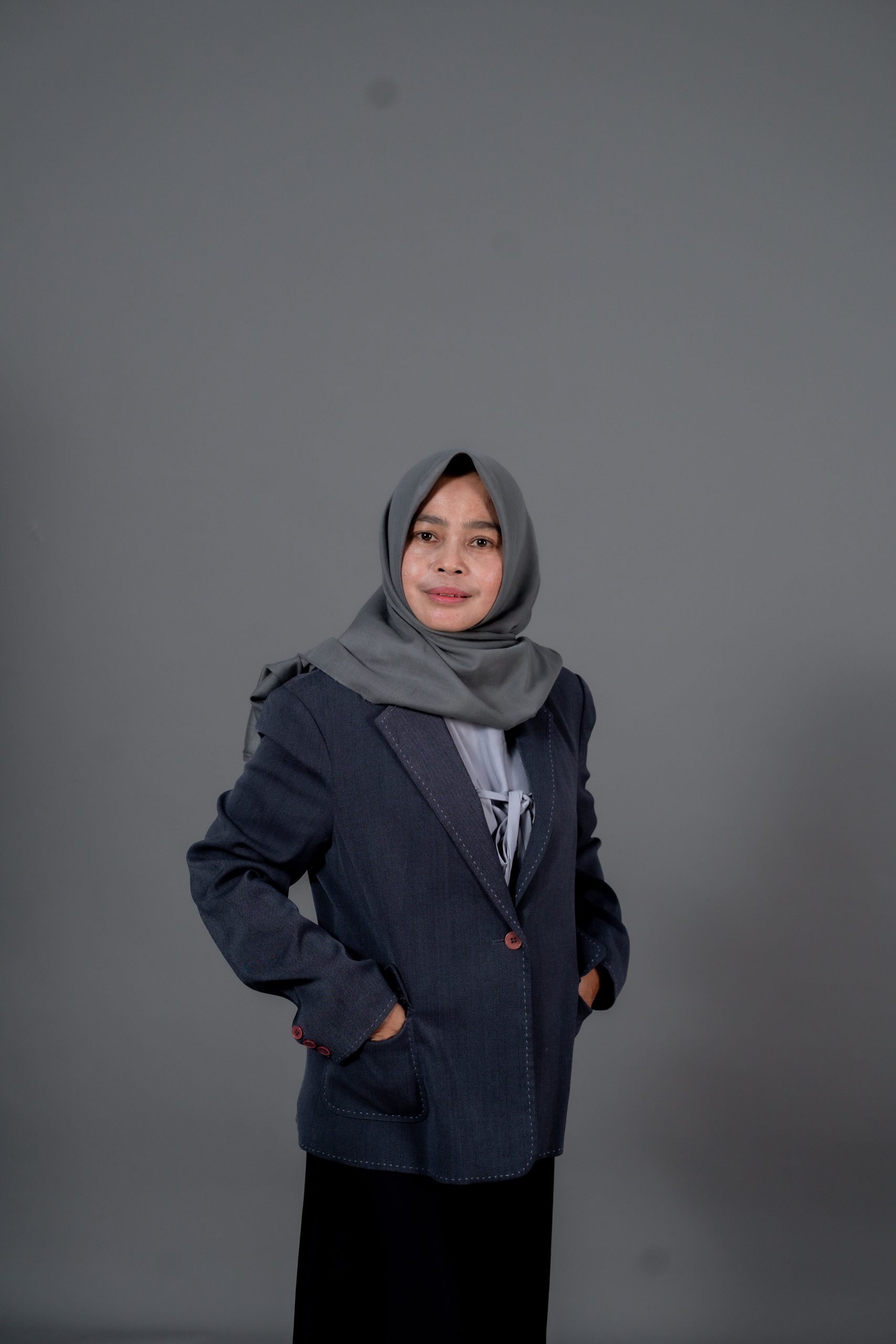 Dr. Idawati, M.I.Kom